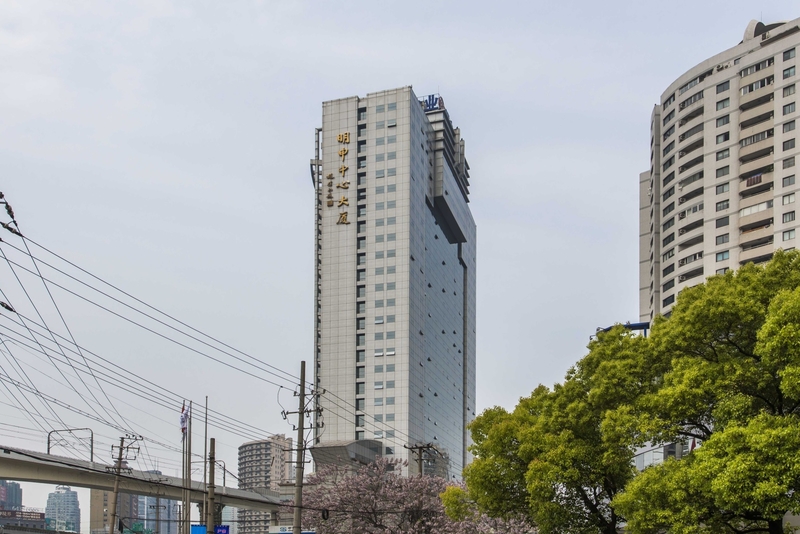 写字楼带装修有家具明申中心大厦 地址:徐汇区 万体馆凯旋路3131号