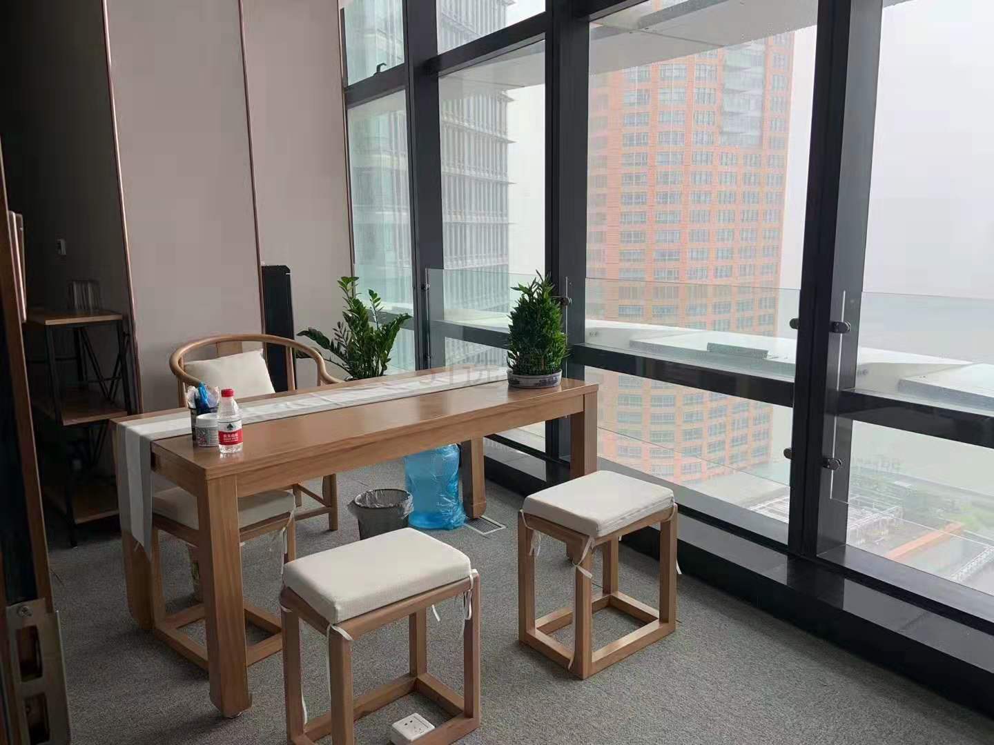 富城路99号震旦国际大楼出租645平办公室精装修带家具