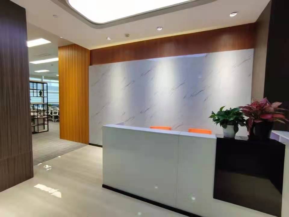 中融国际商城出租220平办公室精装修带家具