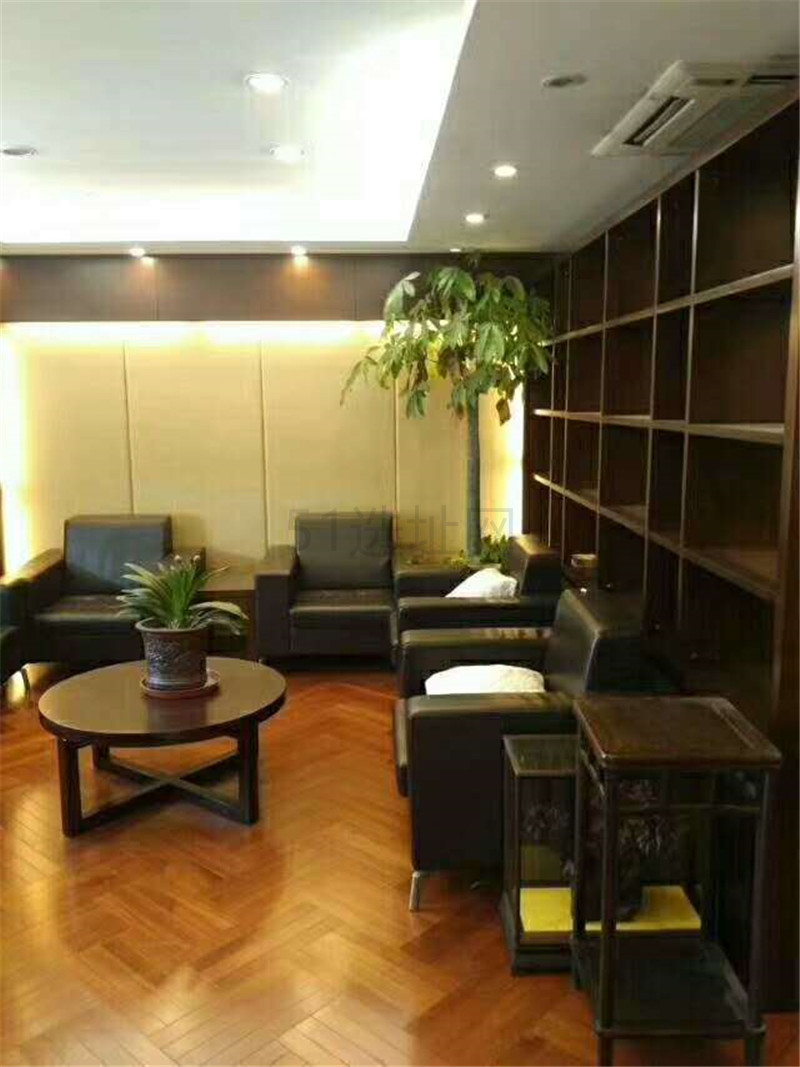 振华企业广场出租421平办公室精装修带家具