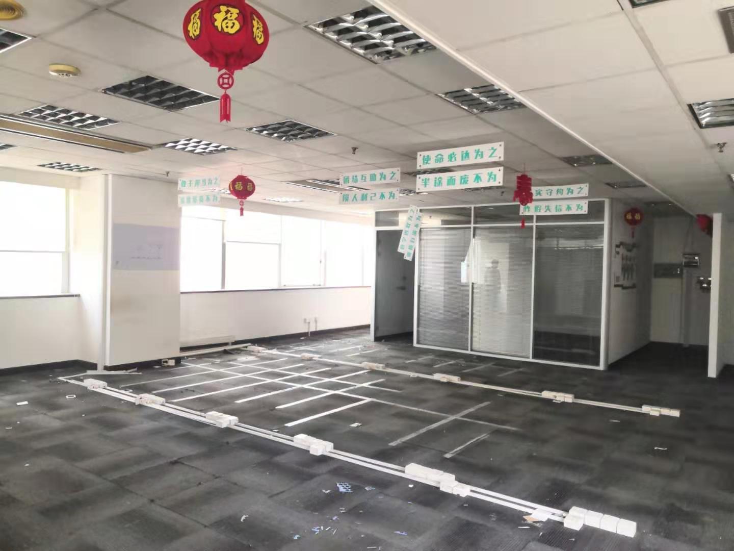 港陆黄浦中心出租670平写字楼有装修无家具