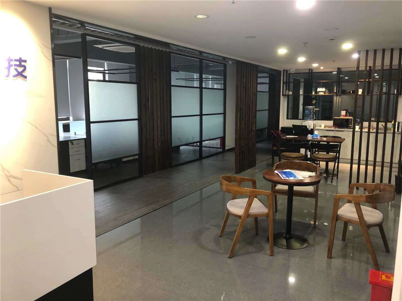 扬子江国际企业广场出租650平写字楼精装修带家具