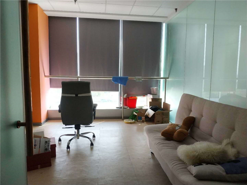 维璟中心（丰树商业城）出租262平写字楼有装修带家具