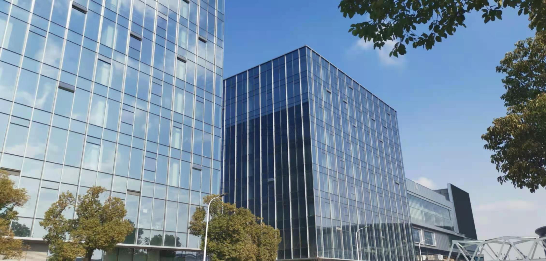 西虹桥首位奥特莱斯现房销售总部独栋办公楼8700平米，无落税要求
