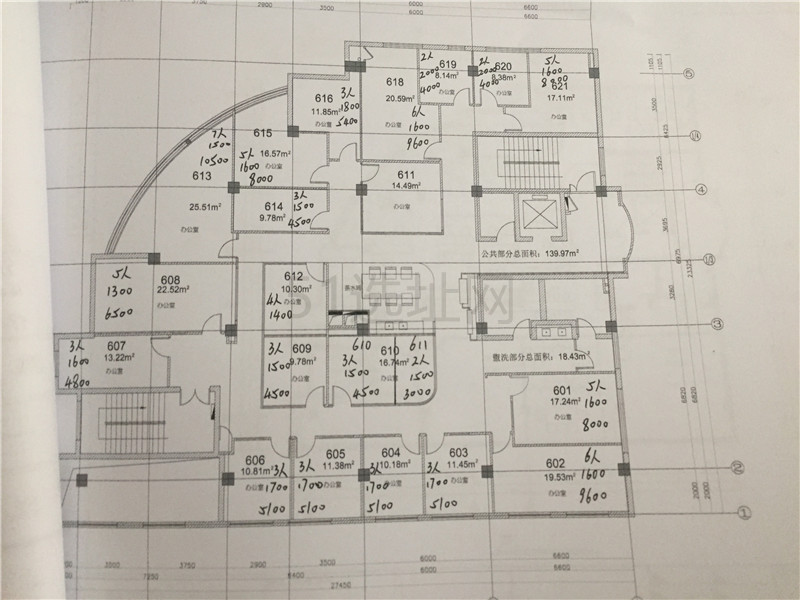 静安创业园区极客工社geekstudio出租6人间带窗户现房