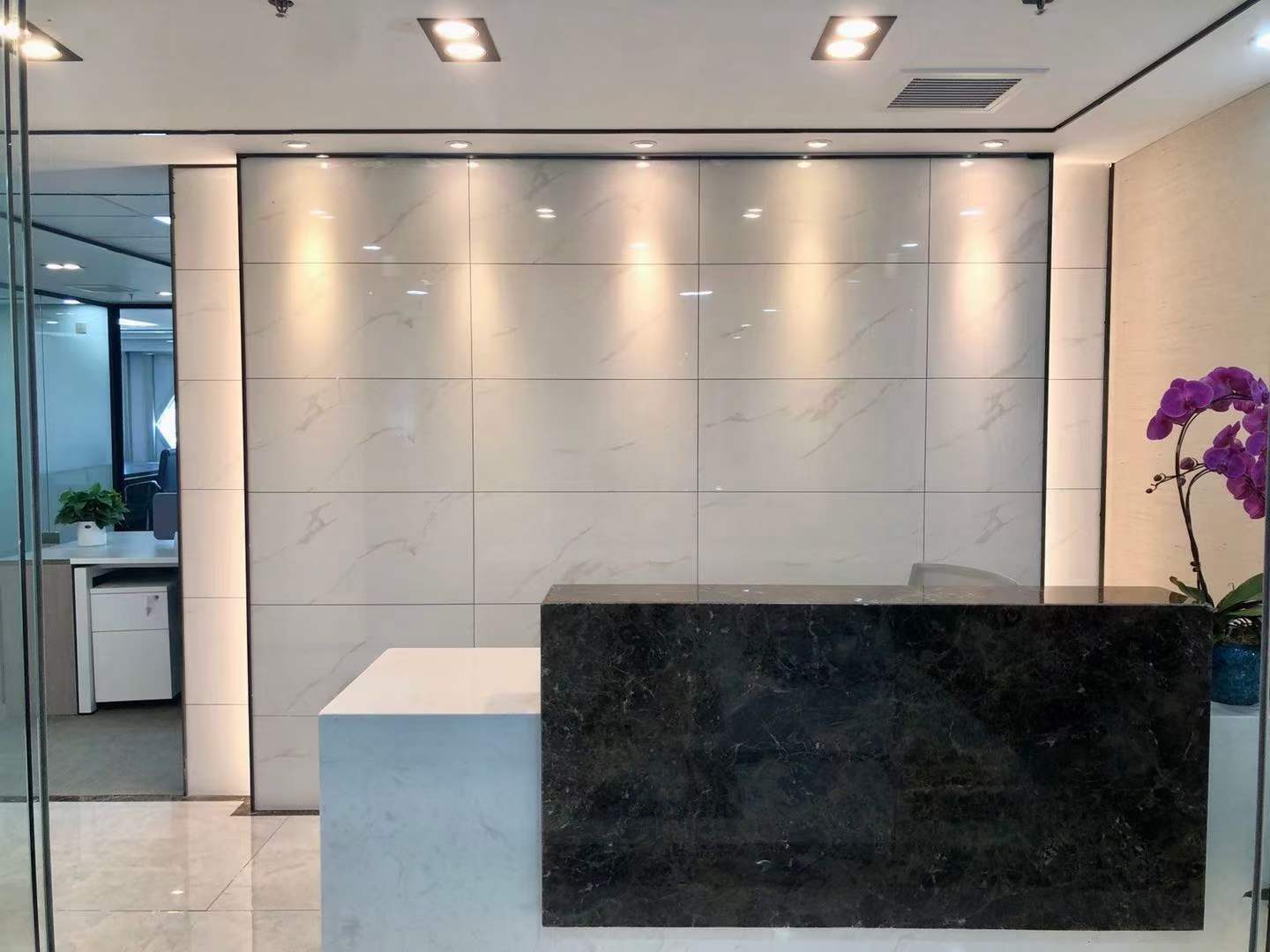 北京东路的科技京城大厦出租298平小业主的办公室