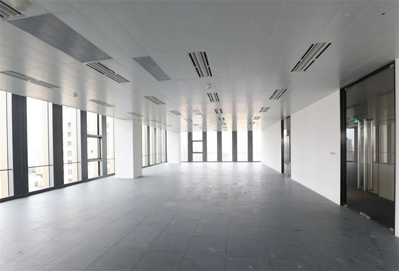 可以看黄浦江的中企财富世纪大厦大面积可分割出租1200平整层标准交付办公室