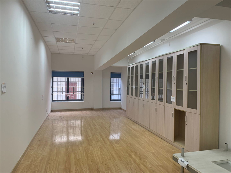 上海波阳创业园出租787平写字楼有装修无家具