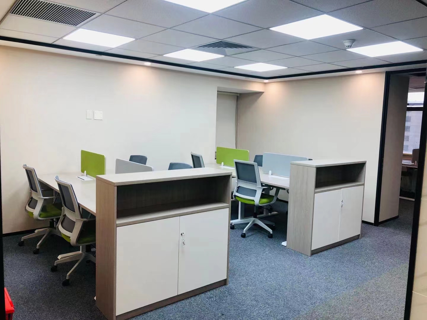 东方国际科技大厦出租158平小户型办公室，精装全配