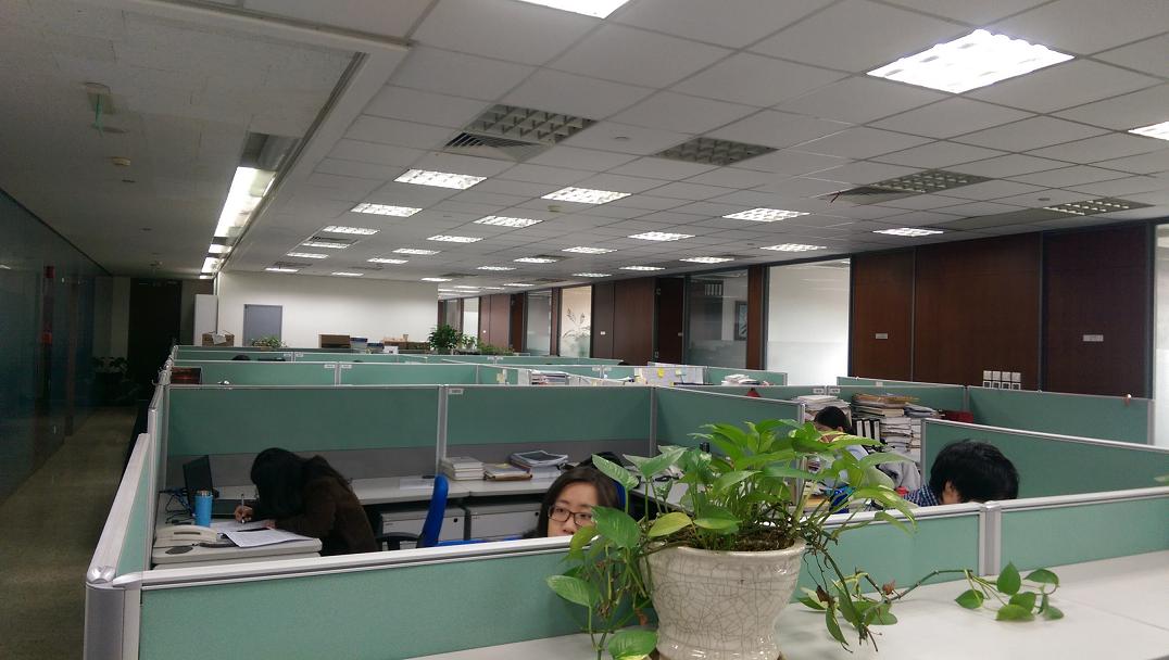 花旗集团大厦出售整层办公室2664平俯瞰黄浦江