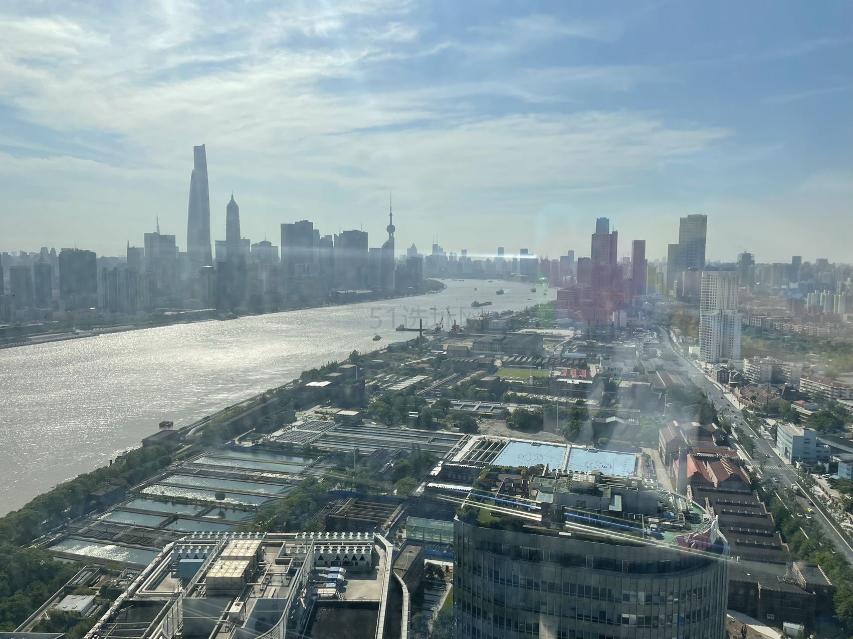 上海东方渔人码头30楼出租338平写字楼标准交付