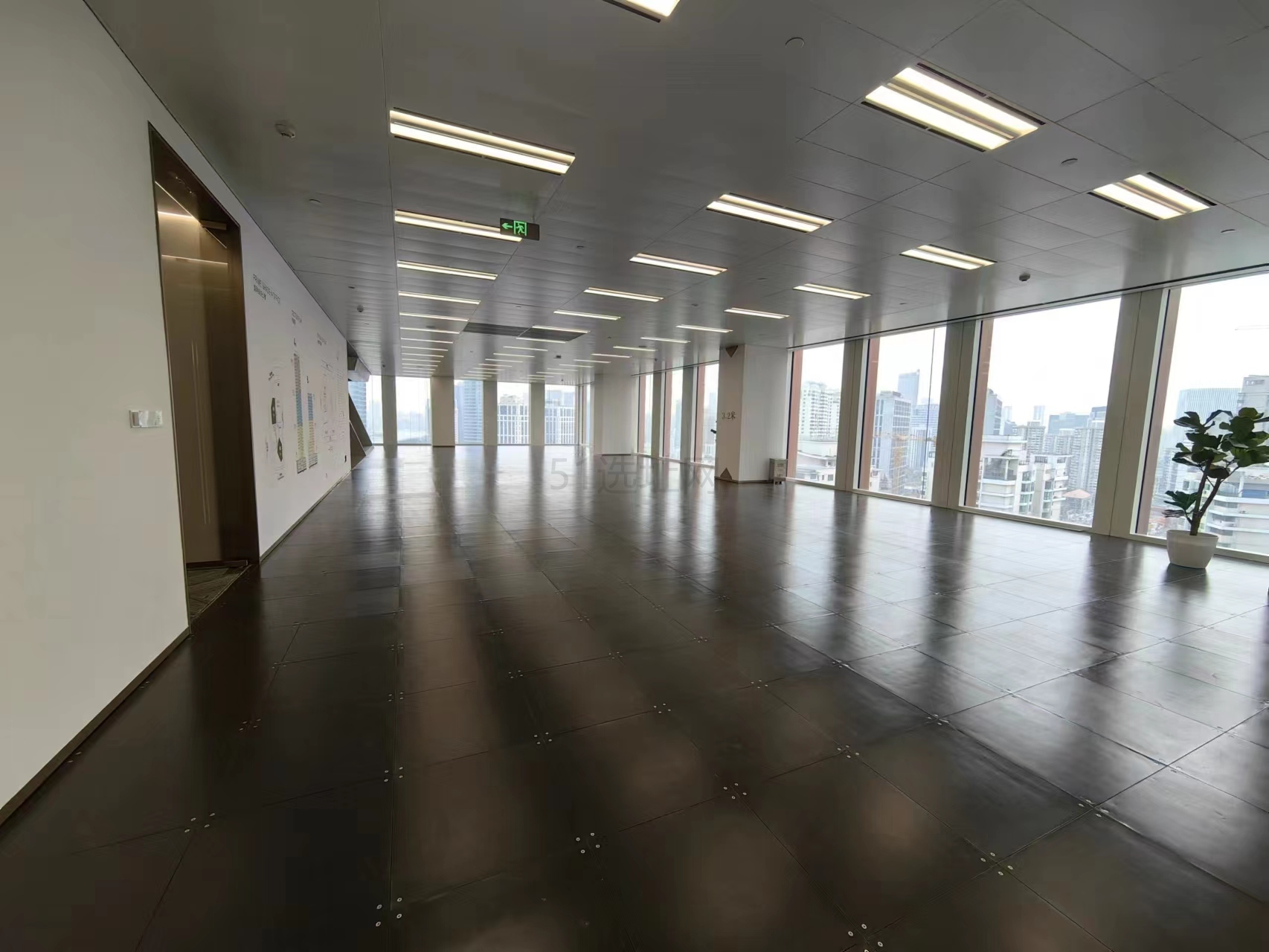 虹口新5A甲级写字楼国华人寿金融中心交付出租，半层现房