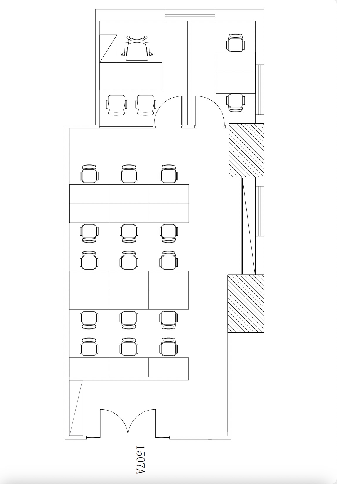 圣爱大厦出租135平，带装修家具办公室，徐家汇地铁口出租